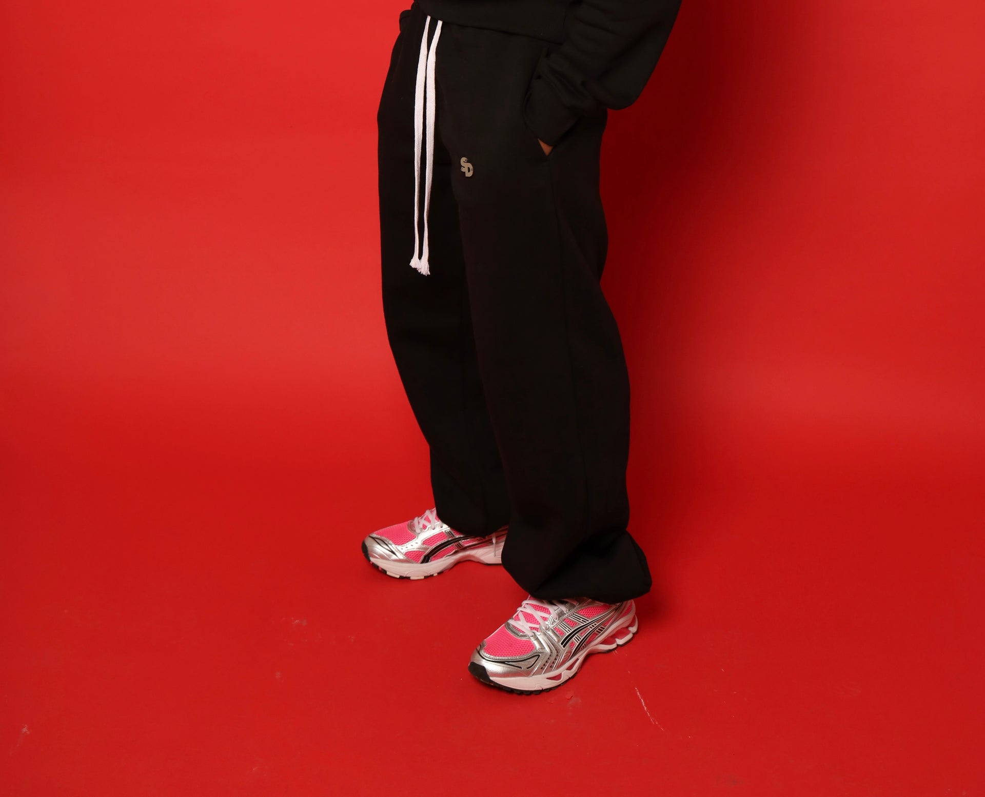 Sd sweats black